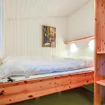 Cozy In With Sauna Semesterbostad